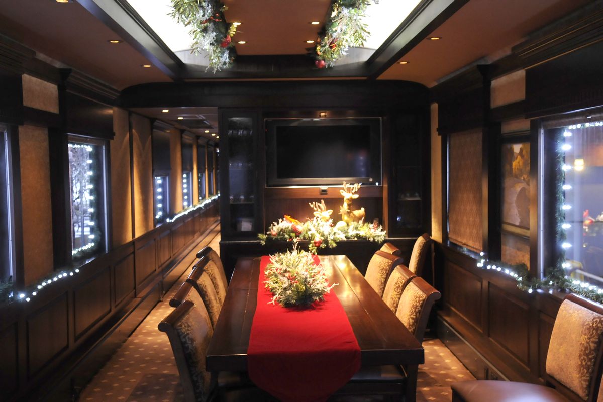 This luxurious lounge and sleeper car was part of BNSF