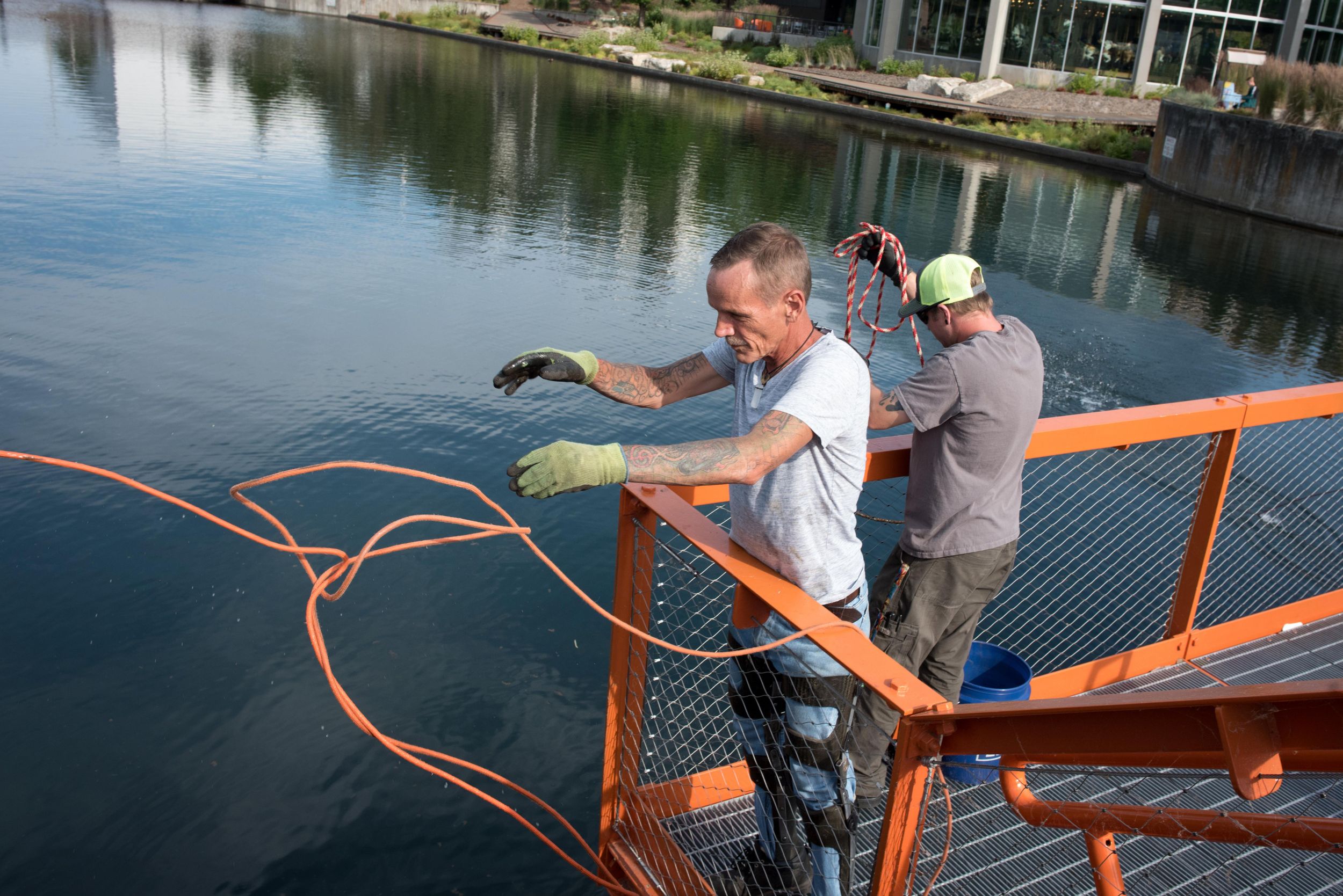 Popularity of magnet fishing grows in Spokane despite muddy legal, ethical  waters