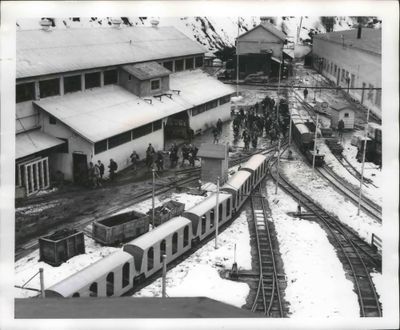 Mine yard and trains at the end of a shift during the 1950s at the Bunker Hill Co. mine at Kellogg, Idaho. (Bunker Hill Co.)