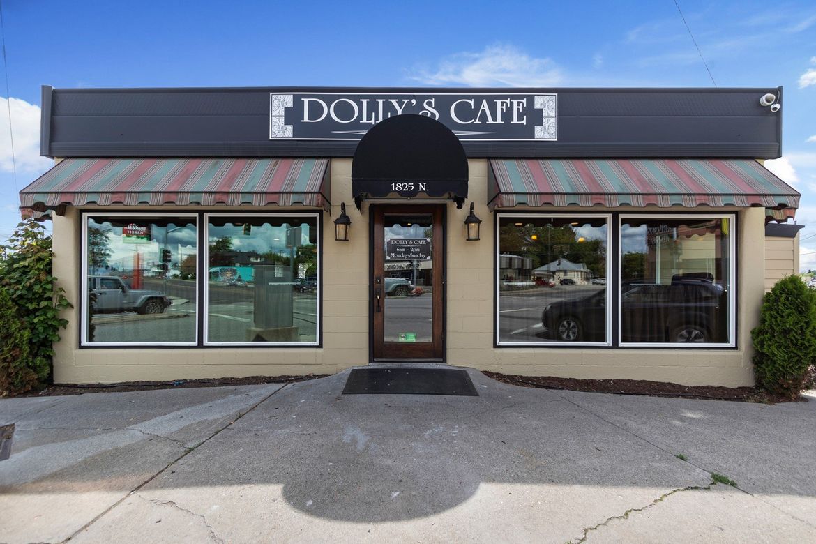 Longstanding North Side eatery Dolly's Cafe listed for sale The