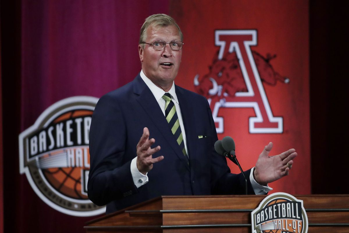 Inductee Jack Sikma speaks at the Basketball Hall of Fame enshrinement ceremony Friday, Sept. 6, 2019, in Springfield, Mass.  (Elise Amendola)
