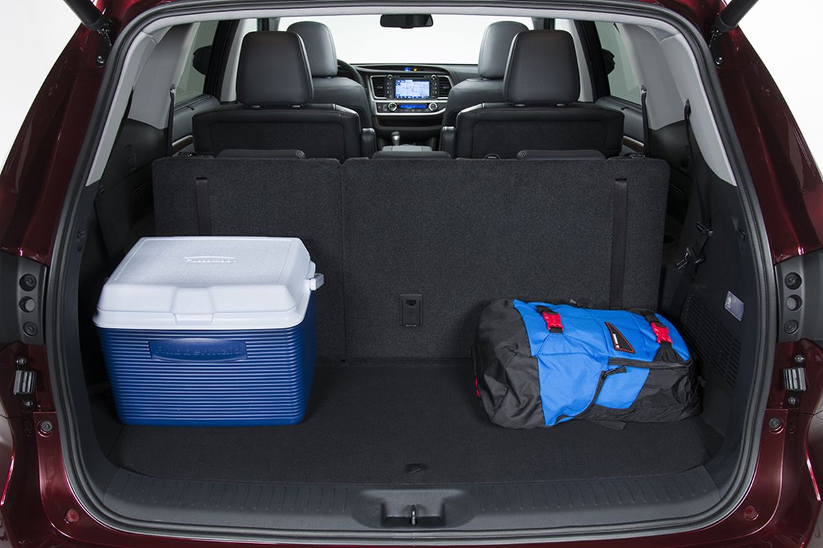 The Highlander is an easy car to live with. Excellent seats and ideal sight lines make for a comfortable, low-stress drive. User-friendly cabin tech simplifies advanced communications for everyday drivers. (Toyota)