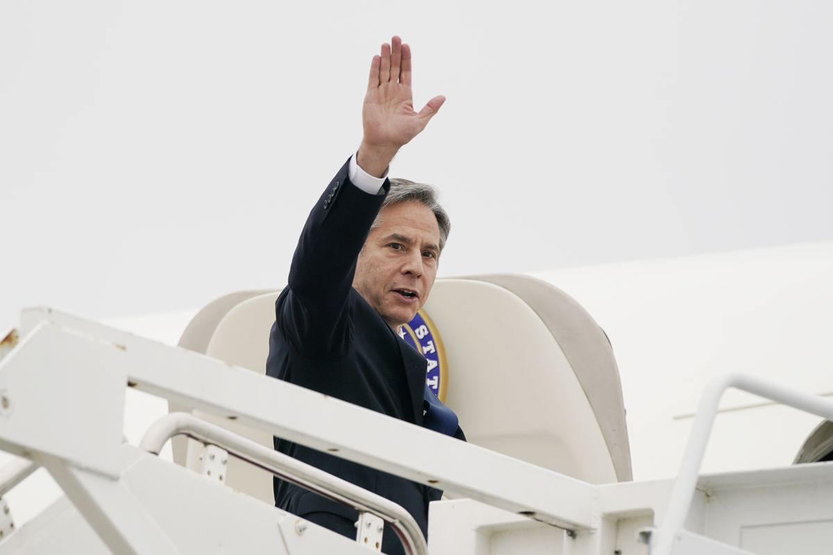 Secretary of State Antony Blinken waves as he departs, Monday, May 24, 2021, at Andrews Air Force Base, Md. Blinken is en route to the Middle East.  (Alex Brandon)