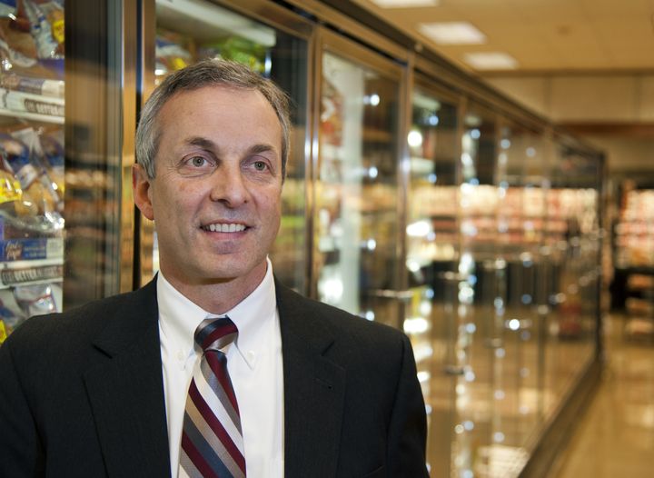 Rosauers CEO Phillipps to retire in August | The Spokesman-Review