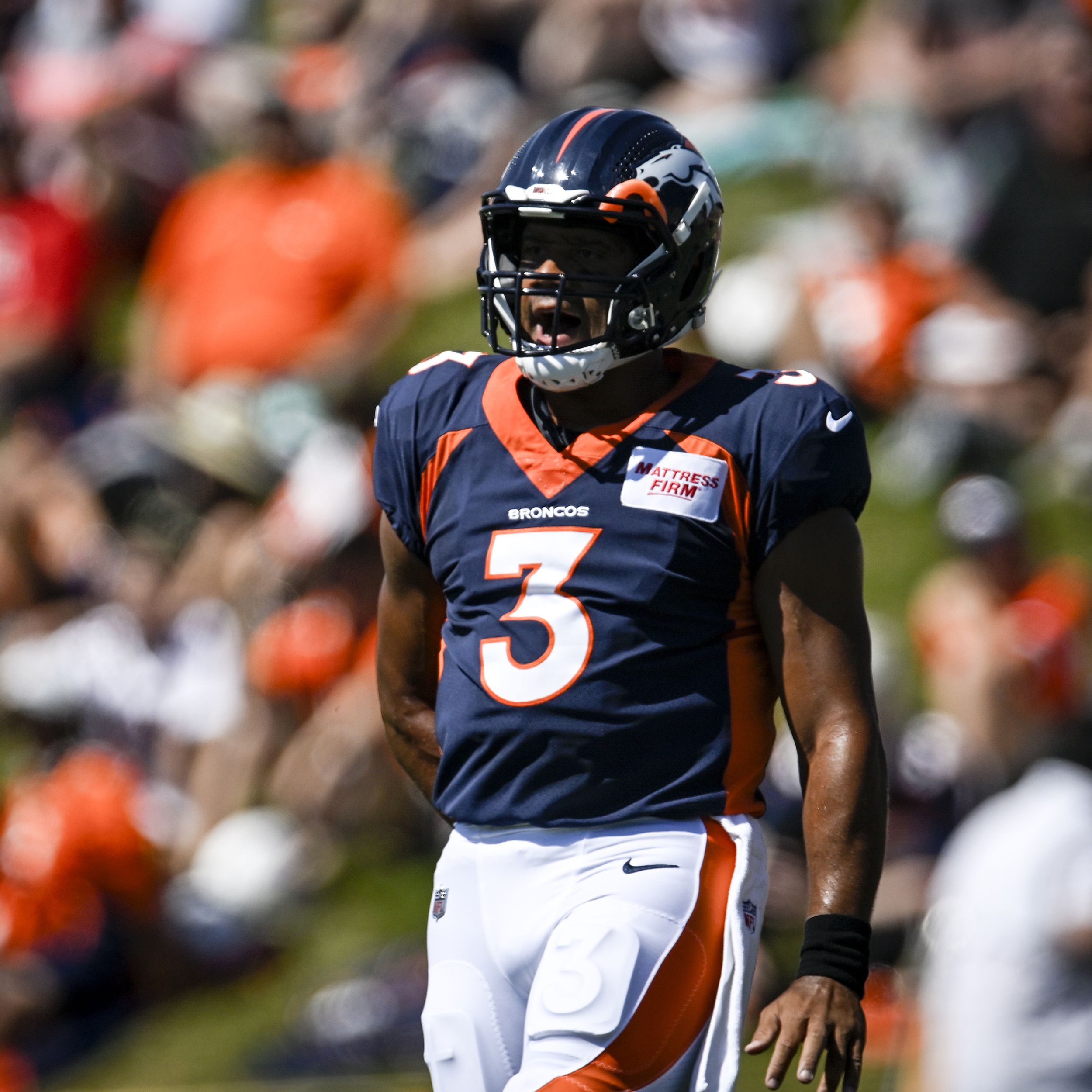 NFL: Broncos QB Russell Wilson met with boos in return to Seattle