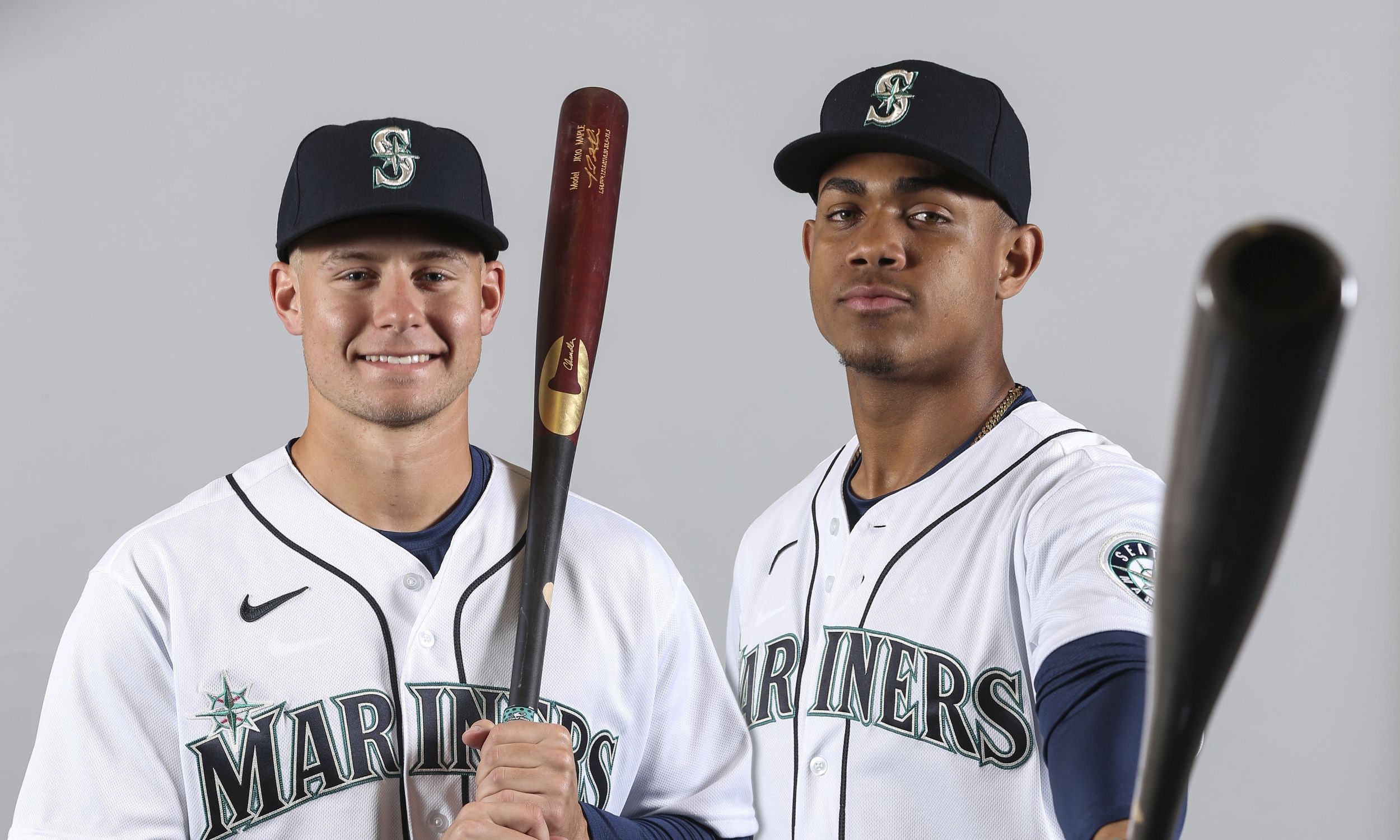 Julio Rodriguez eager to help Mariners