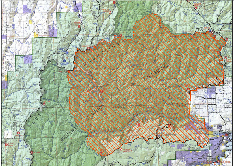 Grizzly Complex wildfire closure includes most of the Wenaha-Tucannon Wilderness on map updated Sept. 29, 2015.  (U.S. Forest Service)