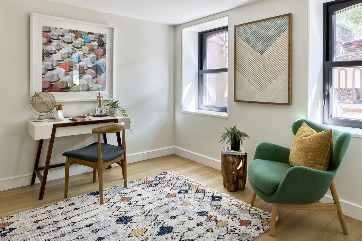 A mix of berry colors creates a pleasing yet eclectic aesthetic. (TNS)