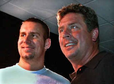 
Pittsburgh Steelers rookie quarterback Ben Roethlisberger, left, poses with Hall of Fame Miami Dolphins quarterback Dan Marino after taping an interview Tuesday.
 (Associated Press / The Spokesman-Review)