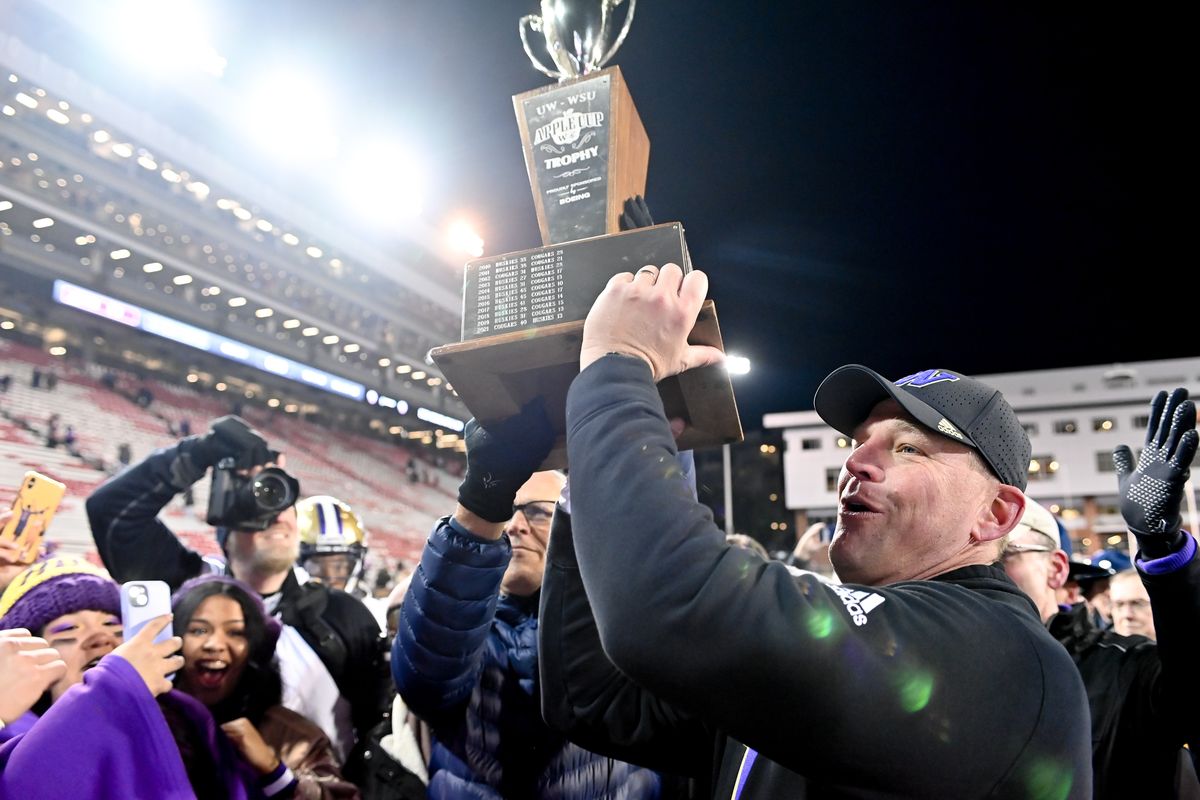 As 'frustrating' season closes, UW seniors eye final Apple Cup win