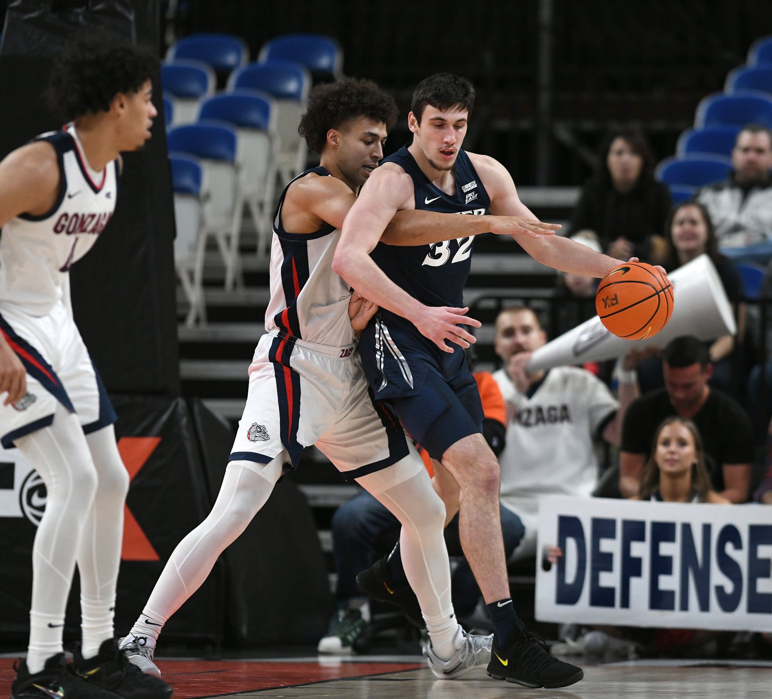 Julian Strawther comes up clutch as Gonzaga rallies past Xavier 88