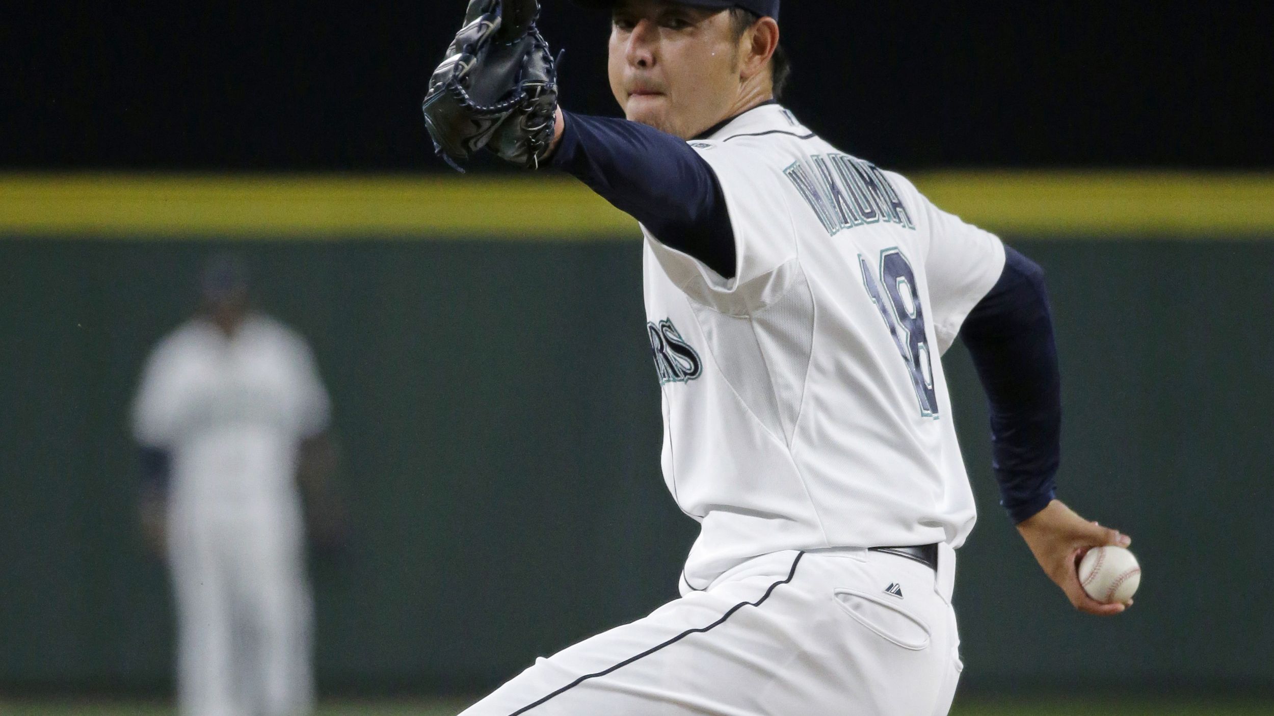 Hisashi Iwakuma throws fifth no-hitter in Mariners history