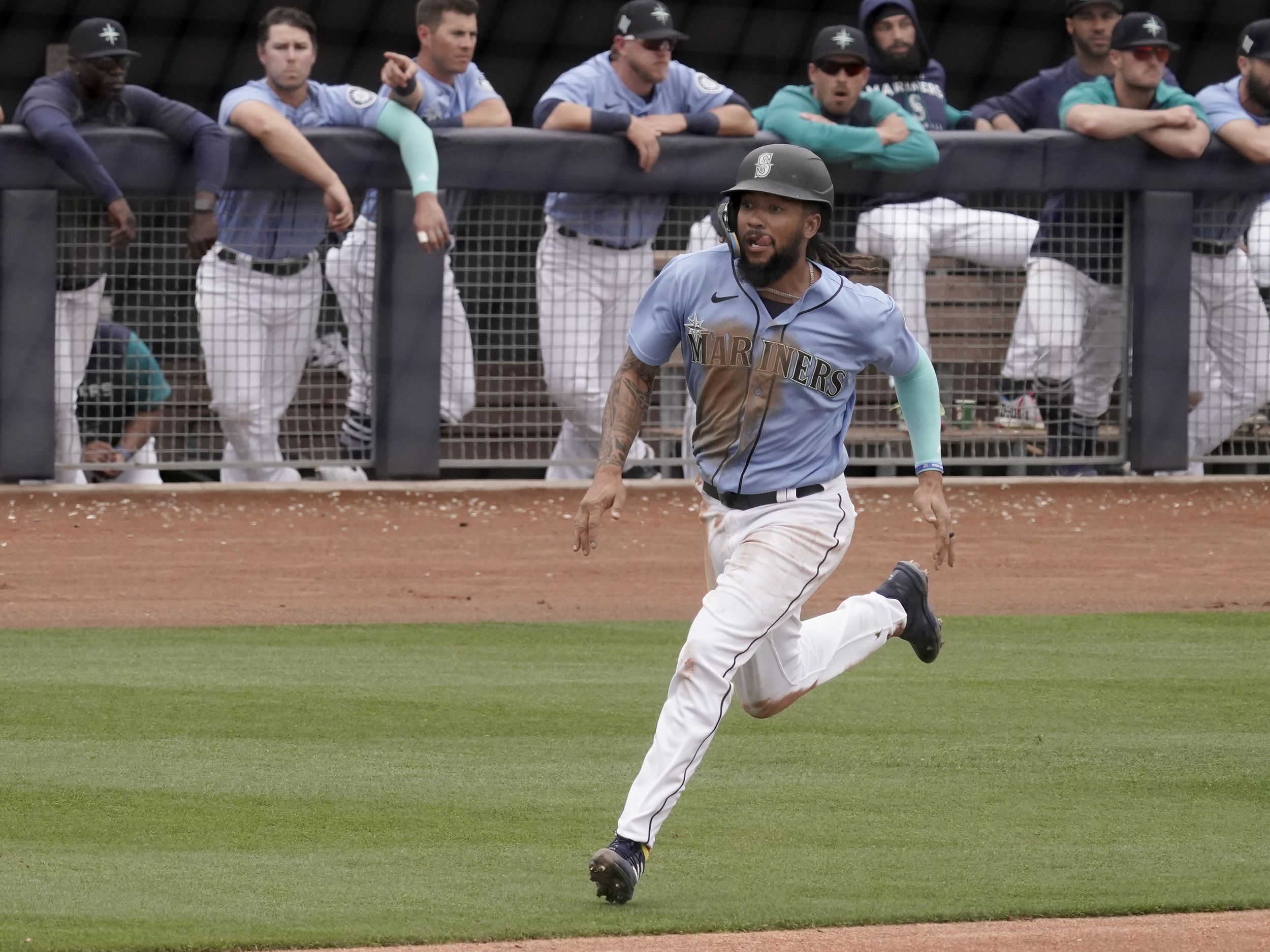Mariners sign shortstop J.P. Crawford to 5-year contract extension, Mariners