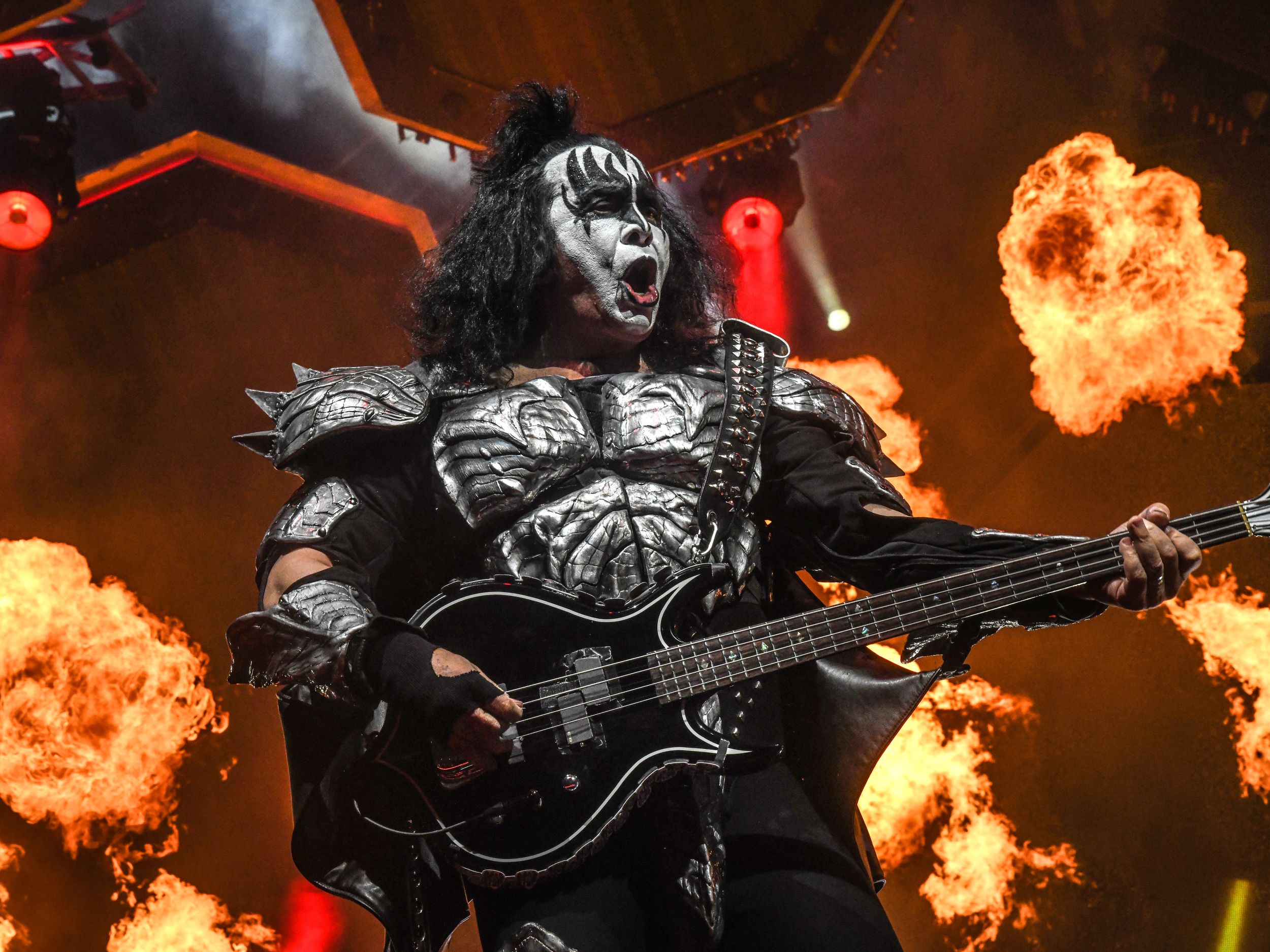 The last KISS goodbye: 'Yes, this is it,' Gene Simmons swears as farewell  tour winds down - Chicago Sun-Times
