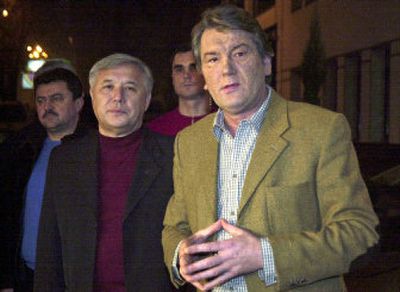 
Ukrainian President Viktor Yushchenko, right, answers media questions after a meeting on the gas crisis Sunday in Kiev.
 (Associated Press / The Spokesman-Review)