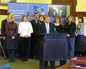 Idaho Attorney General Lawrence Wasden announces the top 10 sources of consumer complaints to his office in 2009, a list that was topped by mortgage-modification fraud complaints. At a news conference in his office on Tuesday, Wasden said consumer complaints to his office in 2009 were up 11 percent. (Betsy Russell)