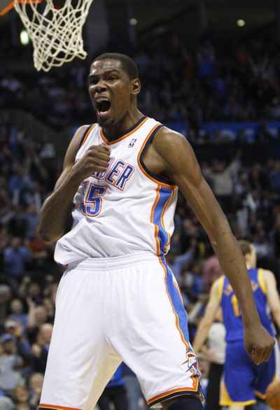 Thunder forward Kevin Durant scored 39 in win over Warriors. (Associated Press)