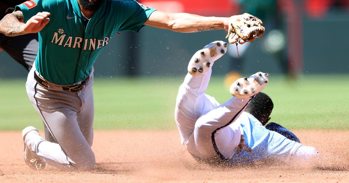 Mariners suffer disappointing loss to struggling Royals