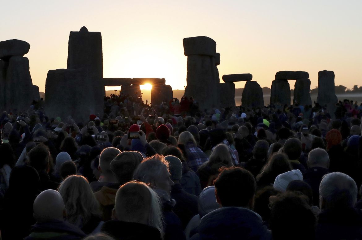 Summer solstice: 10,000 watch sunrise at Stonehenge | The Spokesman-Review