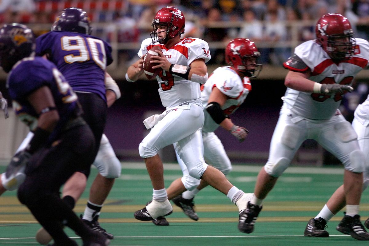Eastern Washington quarterback Erik Meyer, here in action against Northern Iowa in the Division I-AA playoffs, became the sixth Big Sky player to win the Walter Payton Award. (Christopher Anderson / The Spokesman-Review)