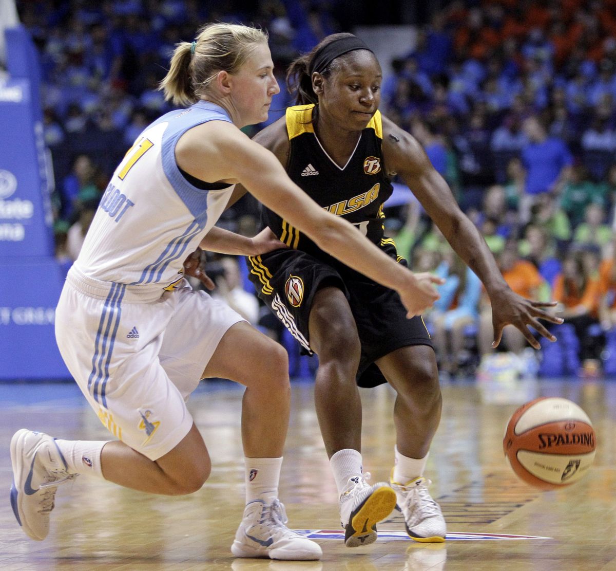 Chicago Sky player and GU graduate Courtney Vandersloot, left, is an All-Star in her first WNBA season. (Associated Press)