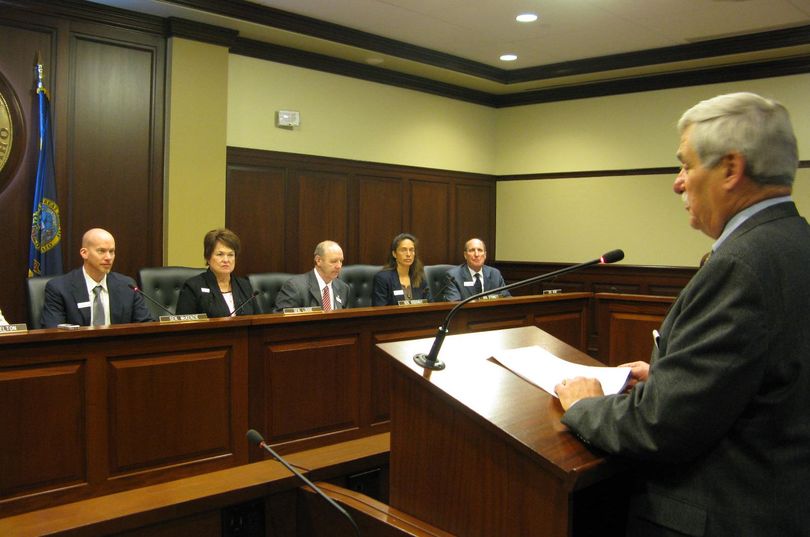 Senate Education Committee Chairman John Goedde, R-Coeur d'Alene, presents new legislation to the Senate State Affairs Committee on Tuesday aimed at ending an impasse over the public schools budget. (Betsy Russell)