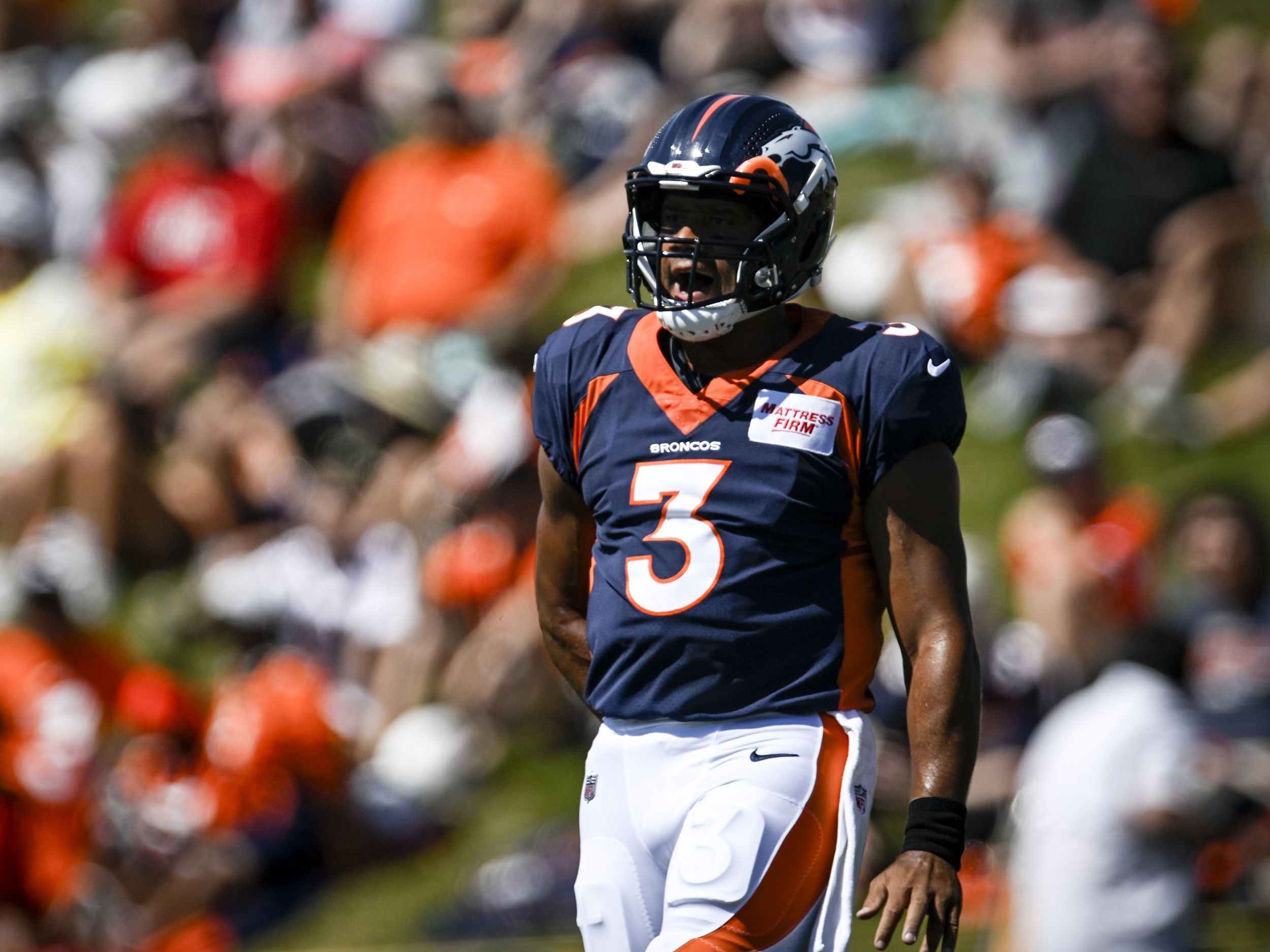 Russell Wilson booed in return to Seattle as Denver Broncos lose