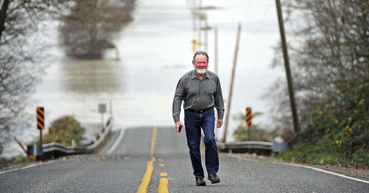 Skagit River flooding worse than expected, hits homes, roads The