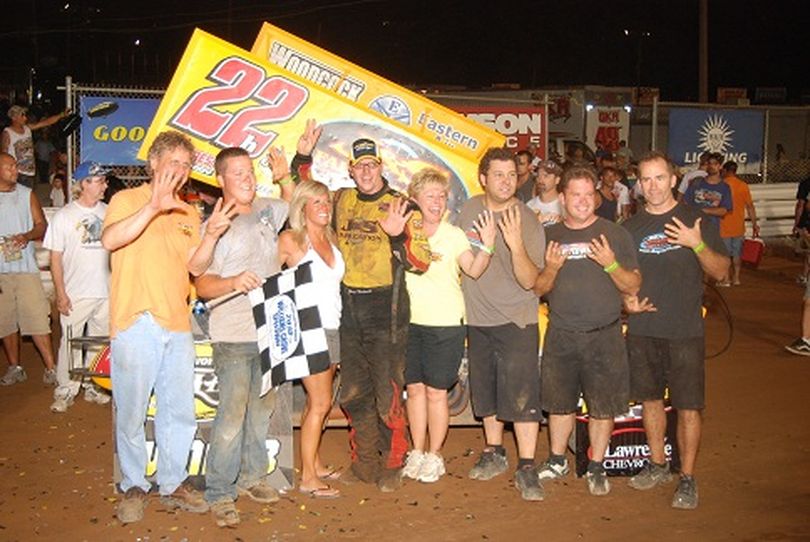 Greg Hodnett and his team in Victory lane. (Photo courtesy of Mark Miefert)