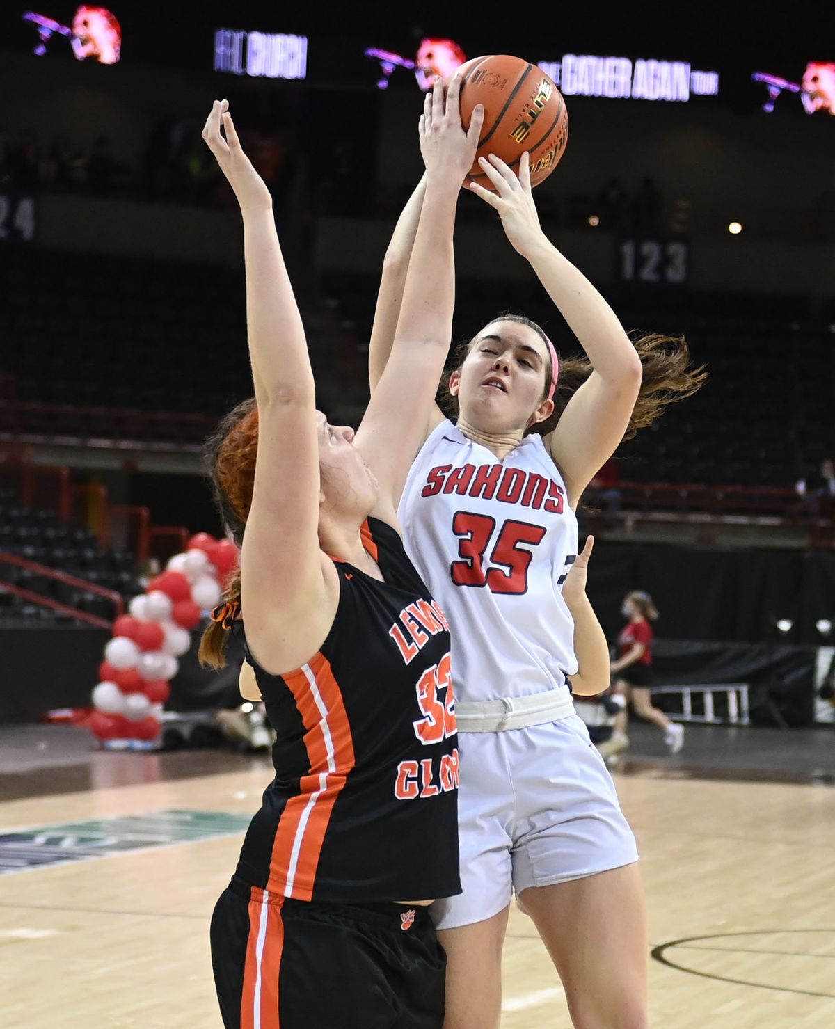Rubber Chicken spirit game Lewis and Clark vs. Ferris Feb. 7, 2022