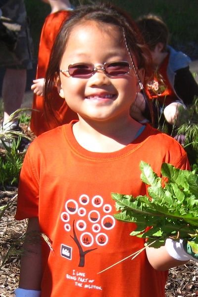 Volunteers of all ages help with REI public land service projects. (REI)