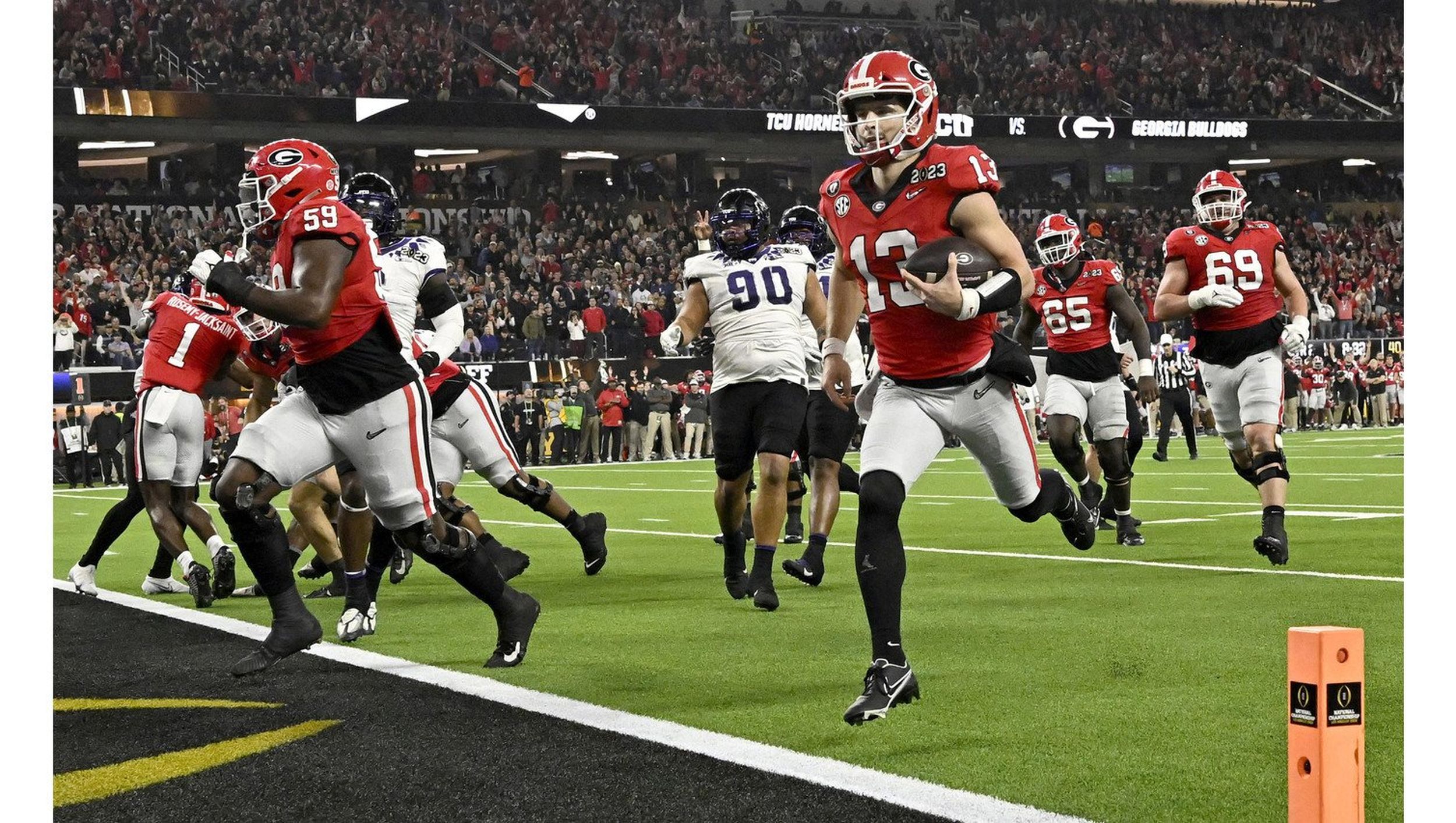 Georgia, With a Clear Rout, Shows Gap From Rest of College