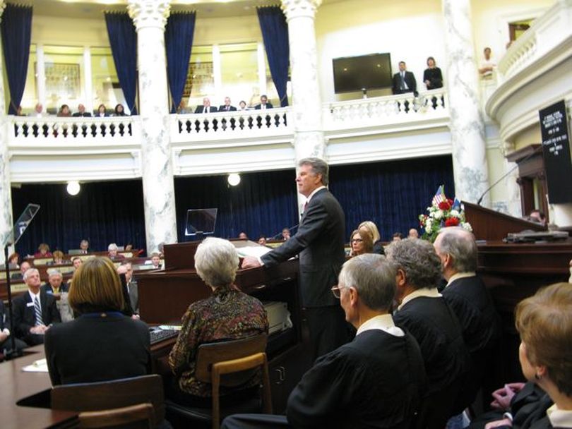 Gov. Butch Otter delivers his State of the State and budget message to lawmakers. (Betsy Russell)