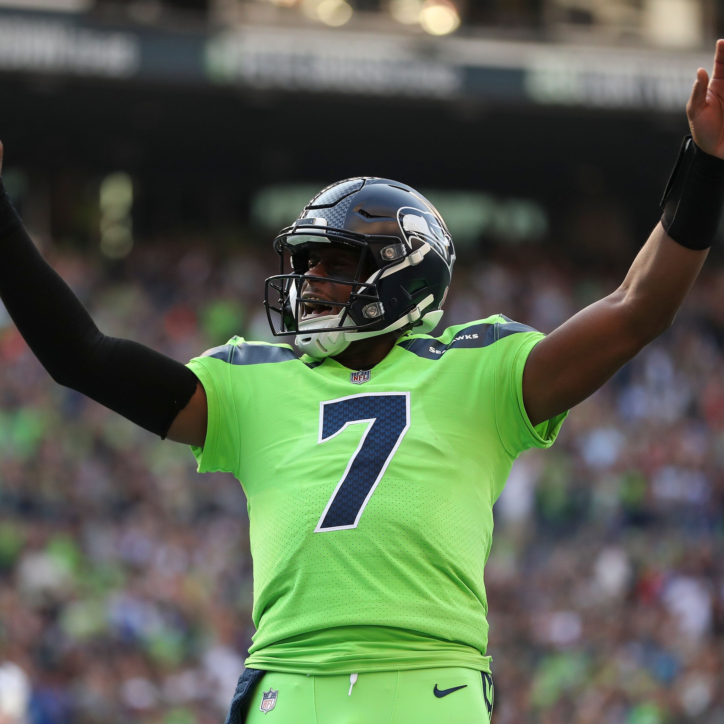 Seahawks QB Geno Smith wins AP Comeback Player of the Year