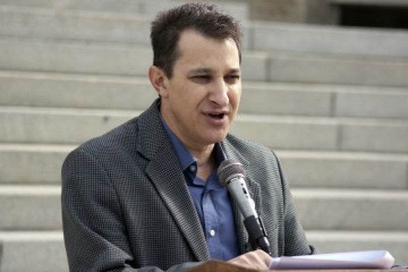 Wayne Hoffman speaks at press conference Thursday on the state Capitol steps (Idaho Freedom Foundation photo)