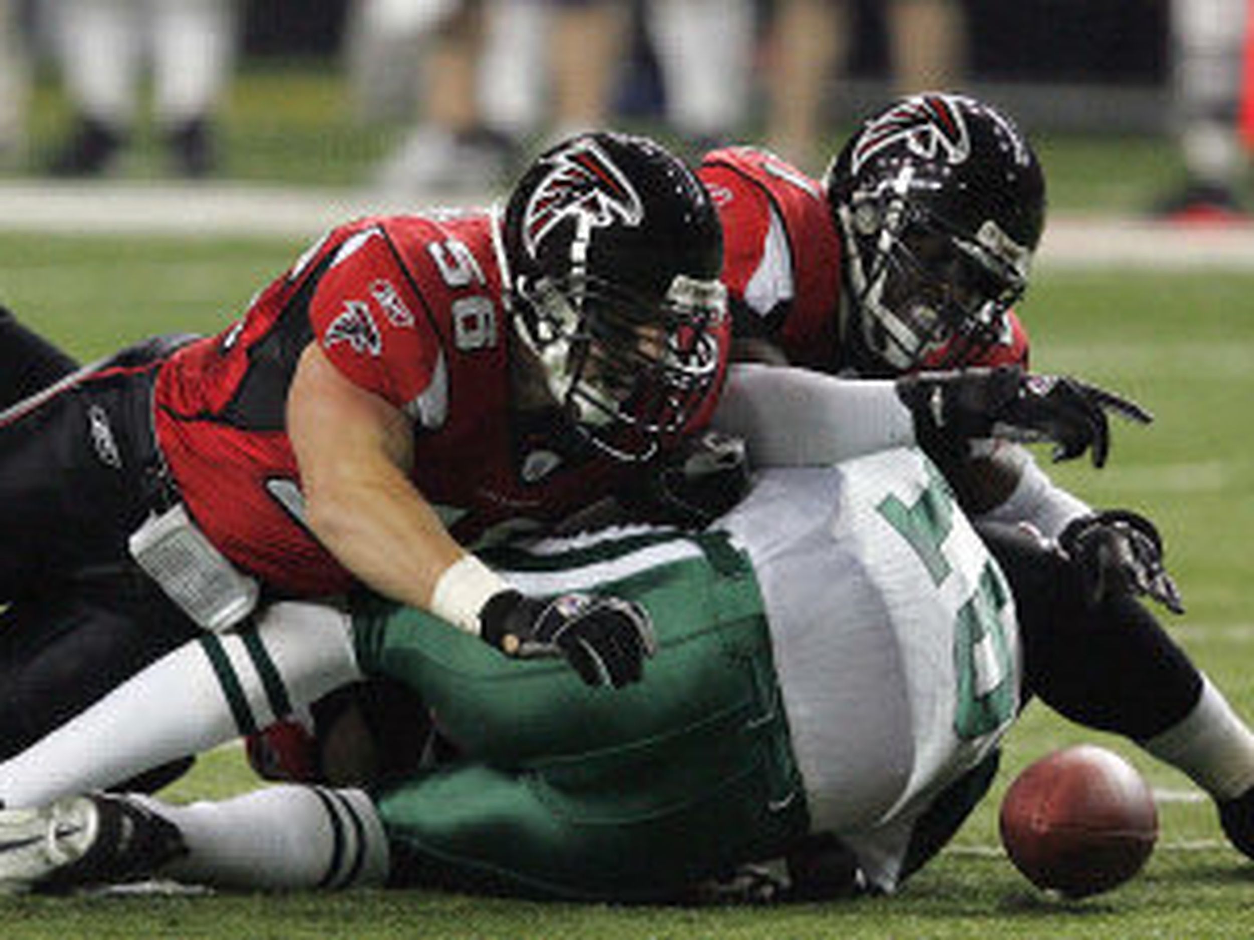 With Vick and New Blocking, Falcons Are Off and Running - The New York Times