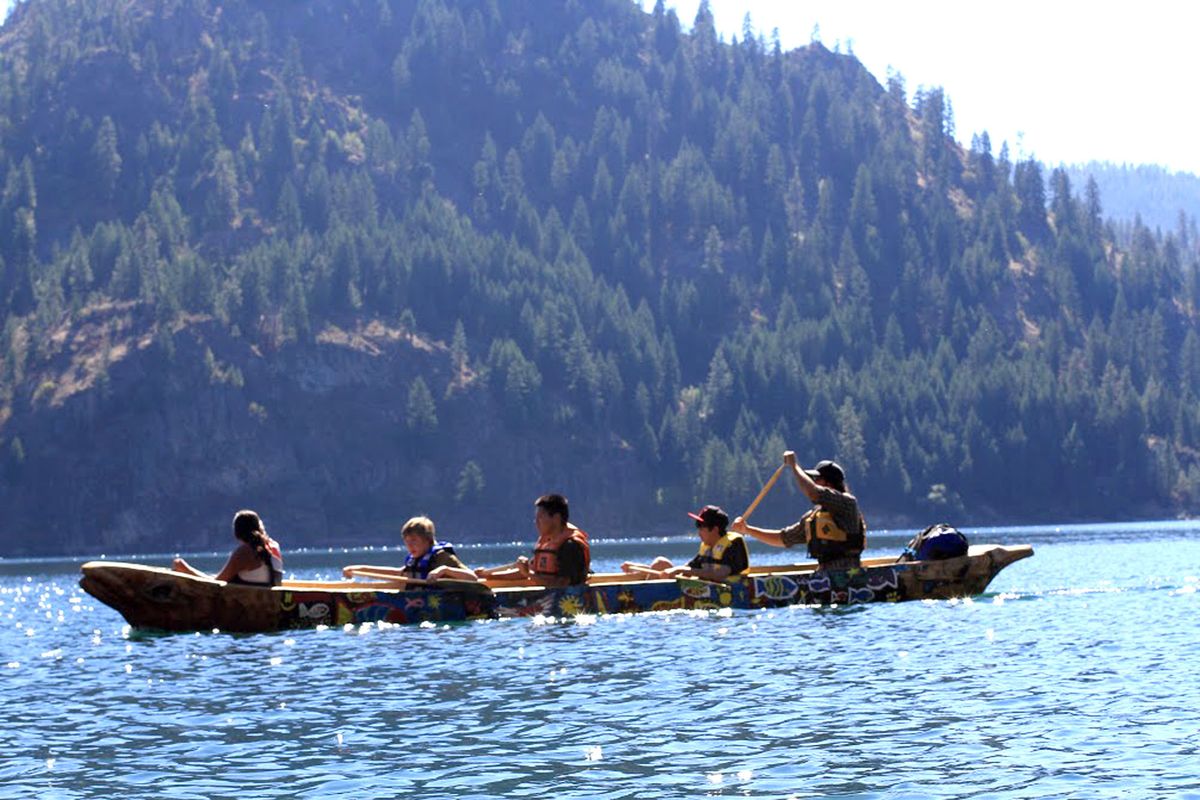 Columbia River canoe trips unite students, heritage The SpokesmanReview