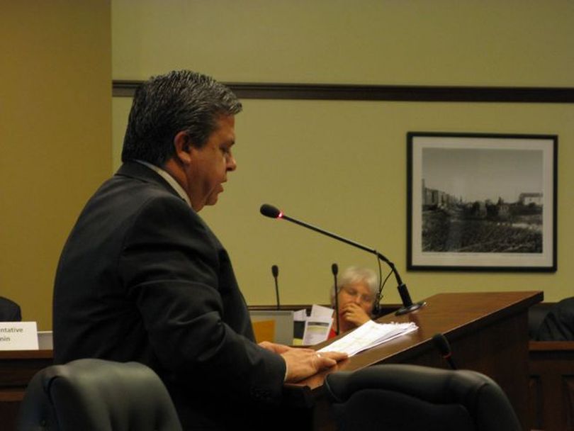 Idaho schools Supt. Tom Luna makes his closing pitch to the House Education Committee on Thursday on SB 1108, the teacher contracts bill, and SB 1110, the teacher pay for performance bill. In response to criticisms of the legislation, he said, 