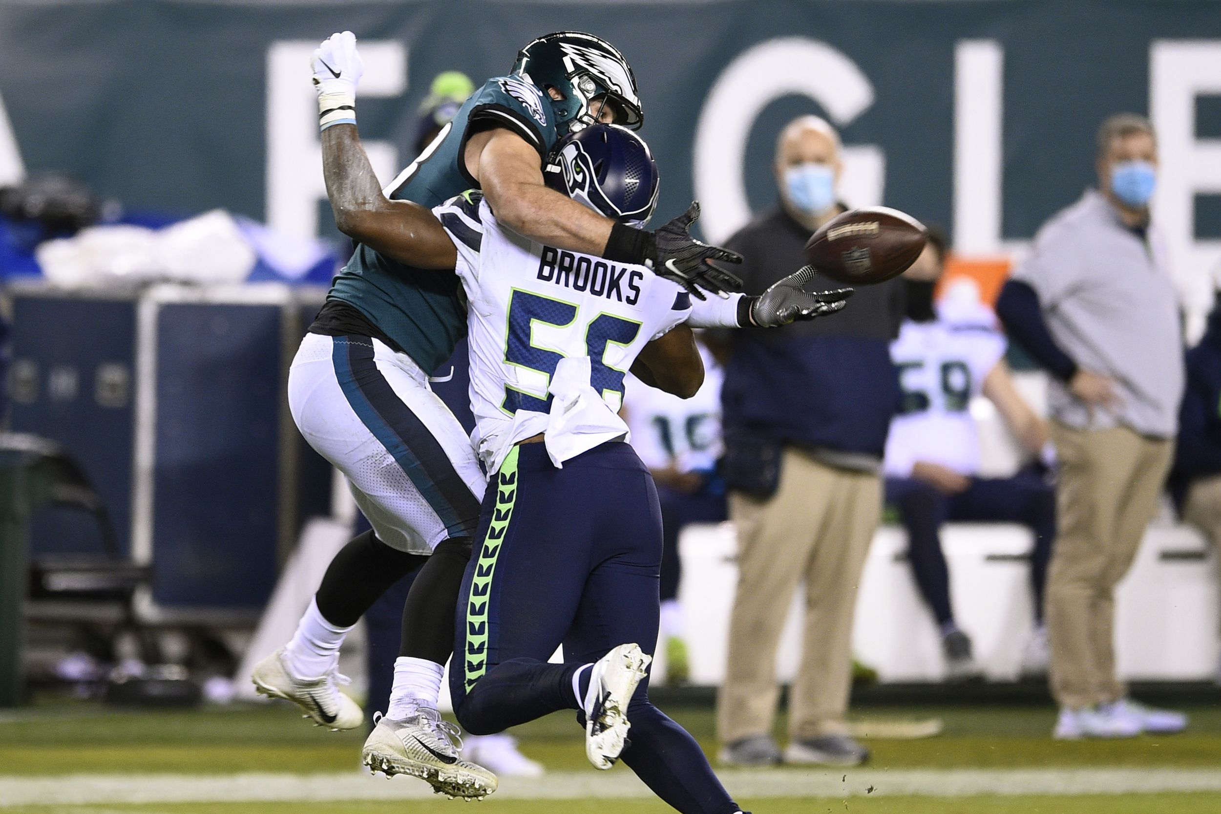 Metcalf, Wilson lead Seahawks over Eagles 23-17 One Seattle