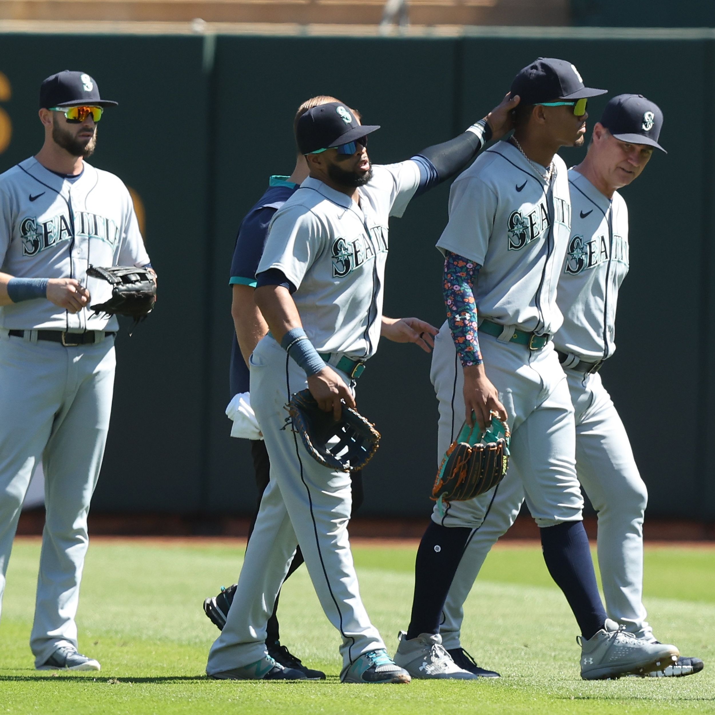 Mariners' Julio Rodriguez lands on 10-day injured list with back strain
