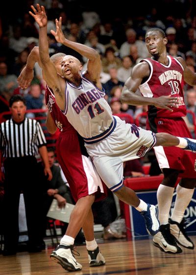 Gonzaga's Quentin Hall drives hard through the Washington State defense, Saturday, at the Spokane Arena. photo-Brian plonka/The Spokesman-Review (BRIAN PLONKA/THE SPOKESMAN-REVIEW)