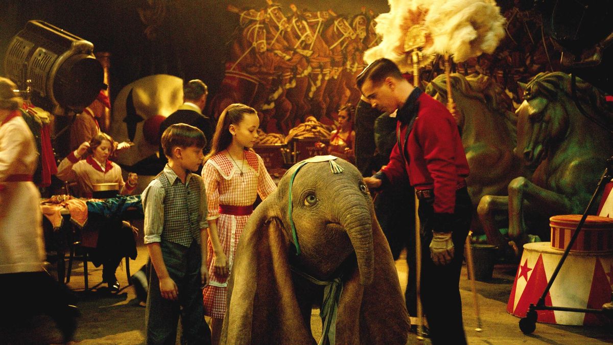 Finley Hobbins, Nico Parker, and Colin Farrell in “Dumbo.” (Walt Disney Pictures)