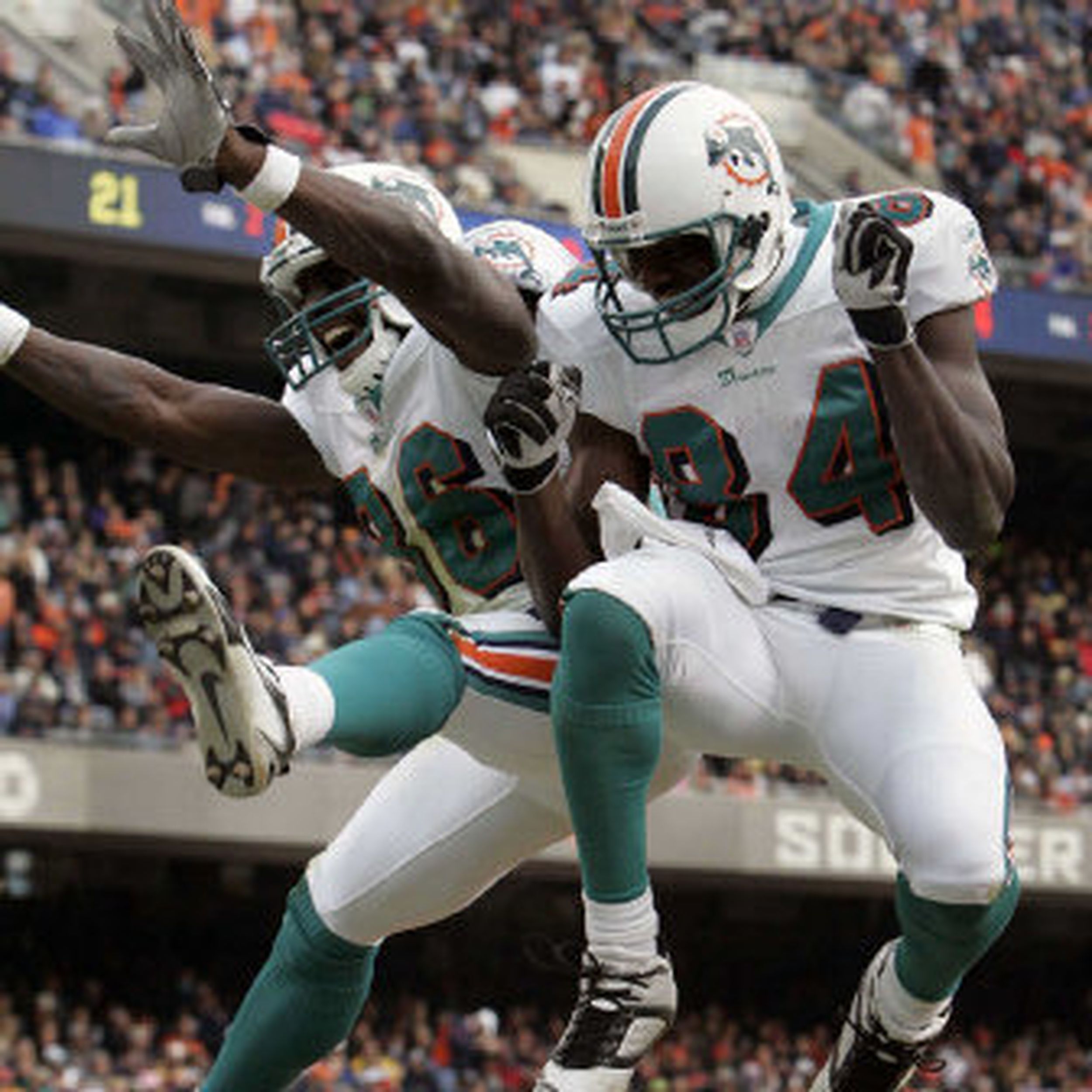 Chicago Bears wide receiver Bernard Berrian celebrates after