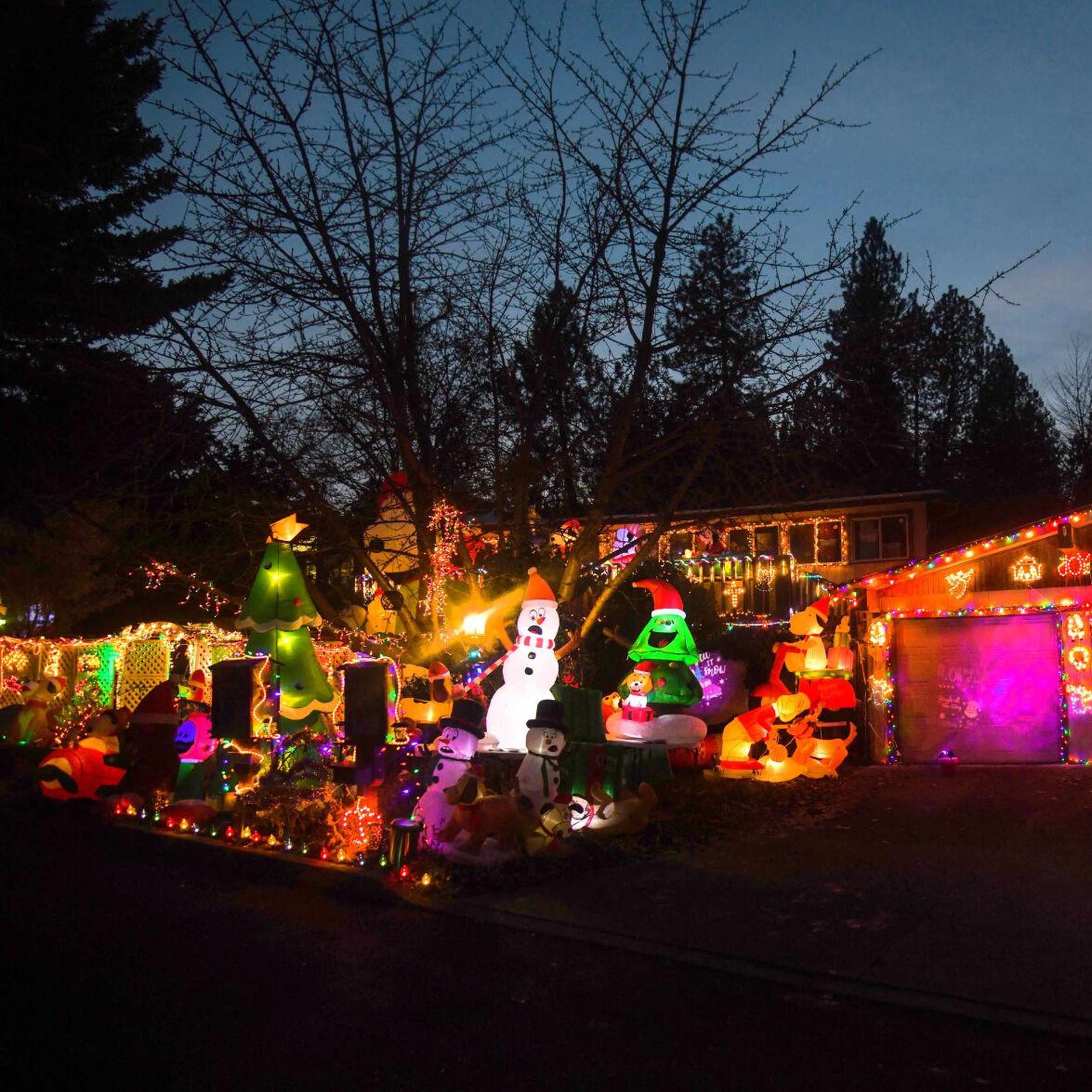 Best Spokane South Hill Christmas Lights 2022 Sheppard Family's Christmas Lights Display In Spokane Valley - Dec. 20,  2020 | The Spokesman-Review