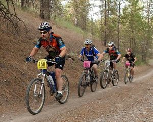 Riders in the Wednesday Night Mountain Bike Race Series at Riverside State Park.