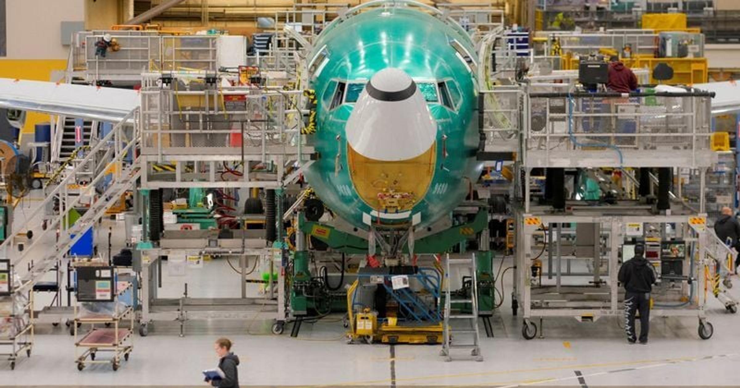 Boeing, union negotiators to meet Monday to resume stalled contract negotiations