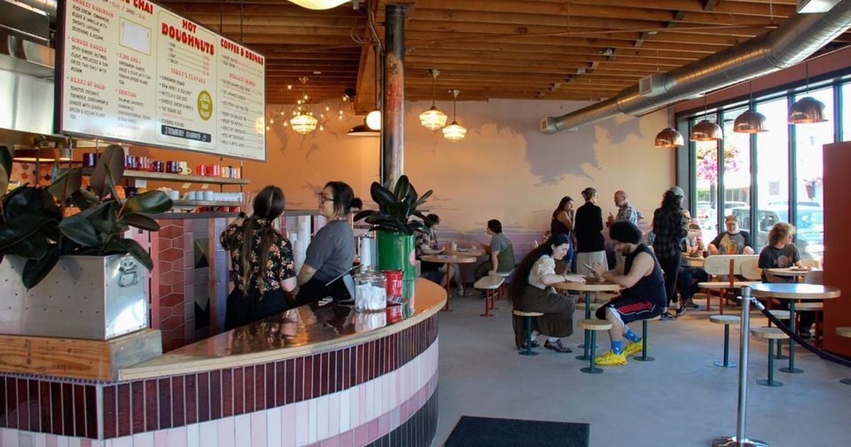 Pip’s Original Doughnuts & Chai opens second location in Beaverton ...