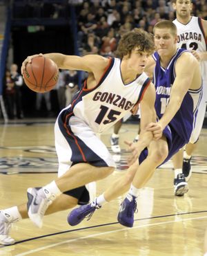 Matt Bouldin of Gonzaga takes the ball down the lane on a drive to the basket against Portland. (Christopher Anderson / The Spokesman-Review)