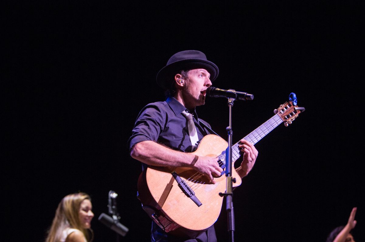 Jason Mraz And Raining Jane A Harmonious Collaboration At Fica The Spokesman Review