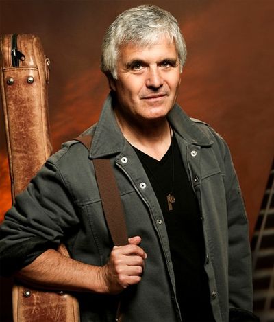 Laurence Juber performs today at EWU.